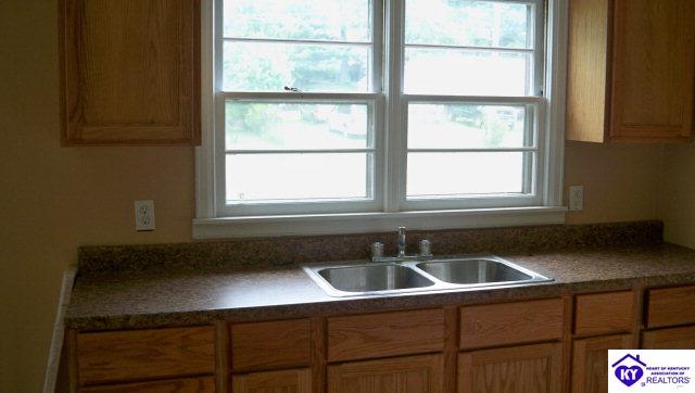 Listing Picture 189 Manley Avenue Vine Grove, KY 40175 MLS HK10000944