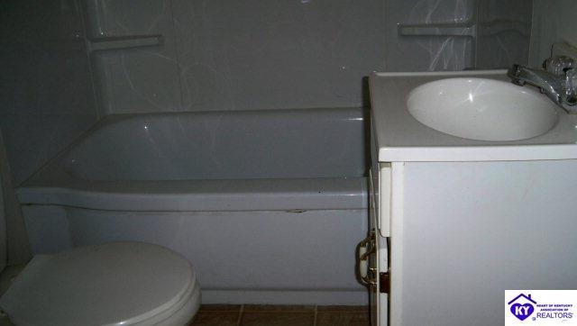 Listing Picture 189 Manley Avenue Vine Grove, KY 40175 MLS HK10000944