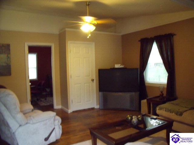 Listing Picture 309 Glennwood Drive Vine Grove, KY 40175 MLS HK10001034