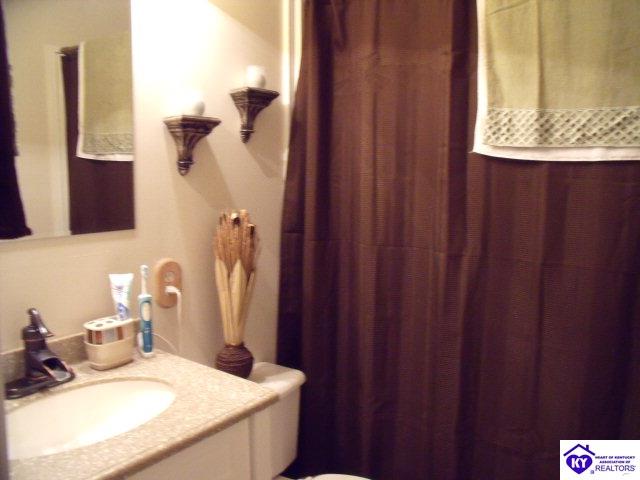 Listing Picture 309 Glennwood Drive Vine Grove, KY 40175 MLS HK10001034