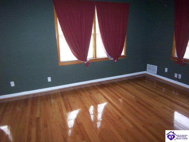 Listing Picture 202 N Eighth Street West Point, KY 40177 MLS HK10000977