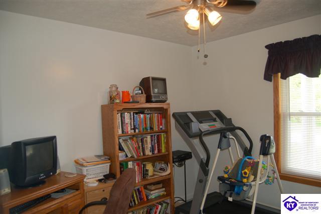 Listing Picture 34 Wildwood Drive Campbellsville, KY 42718 MLS HK10001099