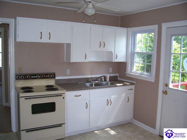 Listing Picture 505 Village Drive Elizabethtown, KY 42701 MLS HK10001158