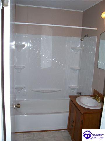 Listing Picture 505 Village Drive Elizabethtown, KY 42701 MLS HK10001158