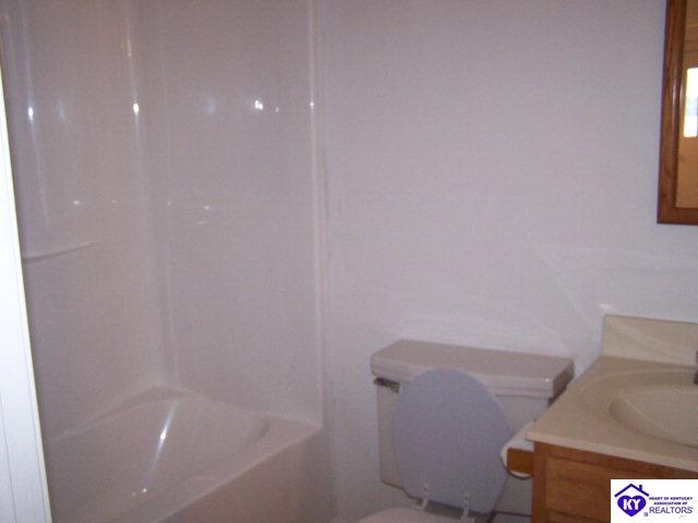 Listing Picture 511 1/2 Cleaver Street Elizabethtown, KY 42701 MLS HK10001395