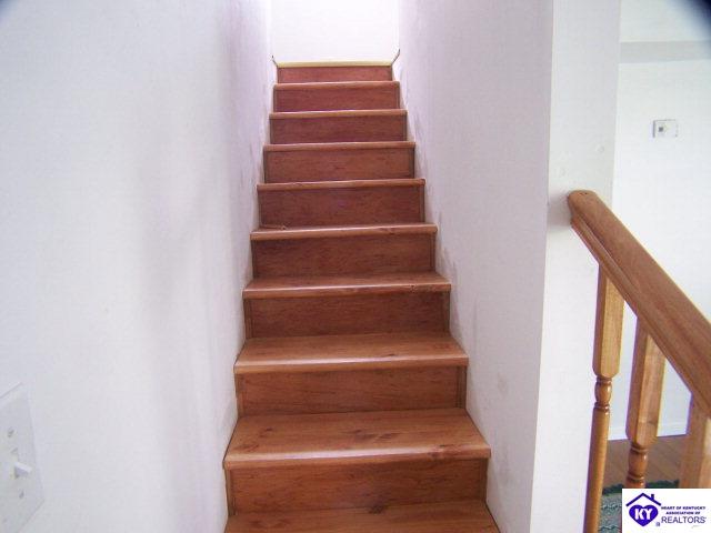 Listing Picture 511 1/2 Cleaver Street Elizabethtown, KY 42701 MLS HK10001395