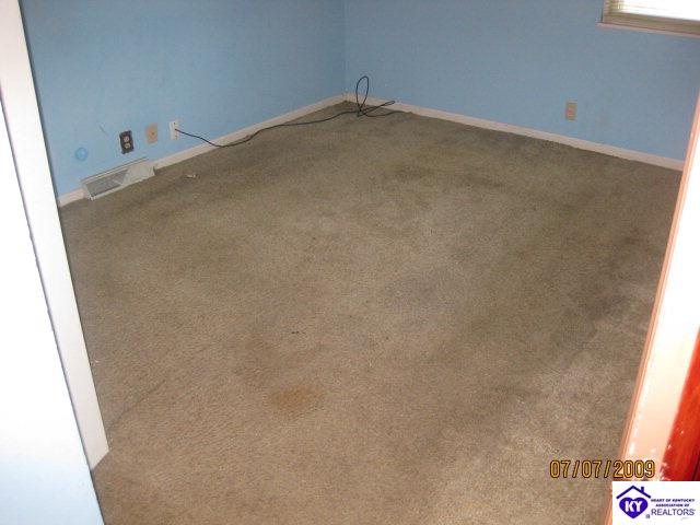 Listing Picture 1594 Cypress Drive Radcliff, KY 40160 MLS HK10001406