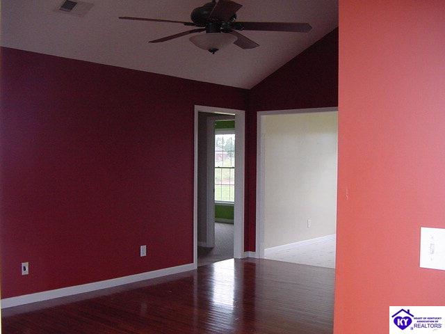 Listing Picture 101 Hamilton Court Bardstown, KY 40004 MLS HK10001567