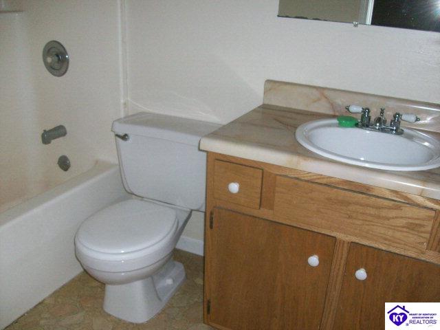 Listing Picture 2630 Northern Road Radcliff, KY 40160 MLS HK10001520