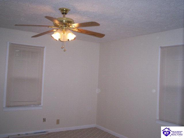 Listing Picture 206 Central Avenue Vine Grove, KY 40175 MLS HK10001523