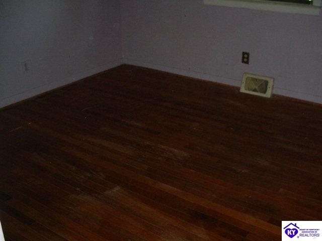 Listing Picture 1068 Ellen Drive Radcliff, KY 40160 MLS HK10001880