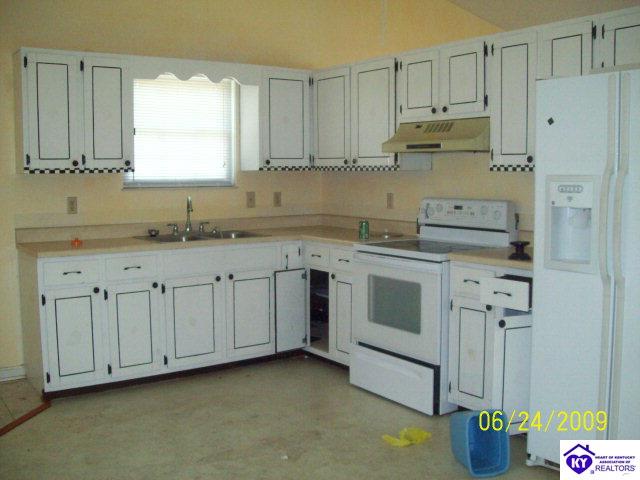 Listing Picture 2888 Republic Avenue Radcliff, KY 40160 MLS HK10001972