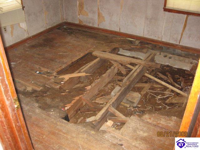 Listing Picture 50 New Haven Road Loretto, KY 40037 MLS HK10001930