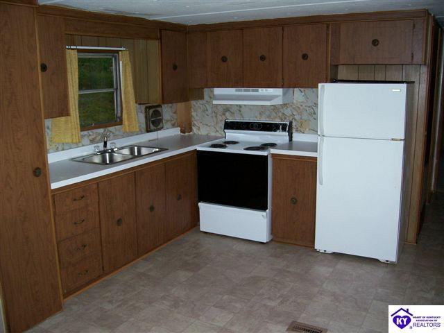 Listing Picture 102 Woods Road Elizabethtown, KY 42701 MLS HK10002179