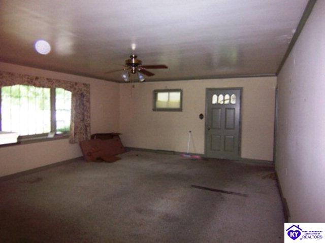 Listing Picture 102 Mayes Avenue Springfield, KY 40069 MLS HK10002207