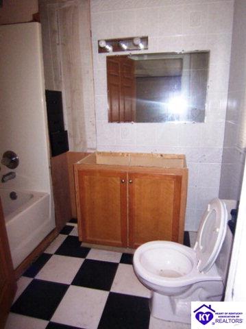 Listing Picture 420 N Walnut Street Upton, KY 42784 MLS HK10002359