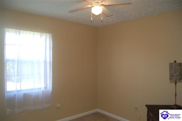 Listing Picture 107 Mayfield Drive Campbellsville, KY 42718 MLS HK10002446