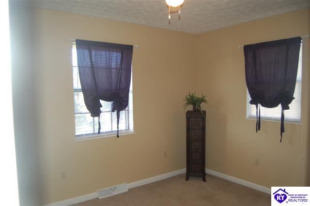 Listing Picture 107 Mayfield Drive Campbellsville, KY 42718 MLS HK10002446