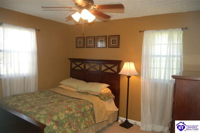 Listing Picture 107 Mayfield Drive Campbellsville, KY 42718 MLS HK10002446