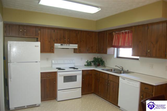 Listing Picture 107 Mayfield Drive Campbellsville, KY 42718 MLS HK10002446