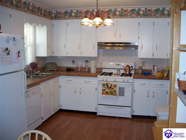 Listing Picture 806 Hoskins Avenue Campbellsville, KY 42718 MLS HK10002518