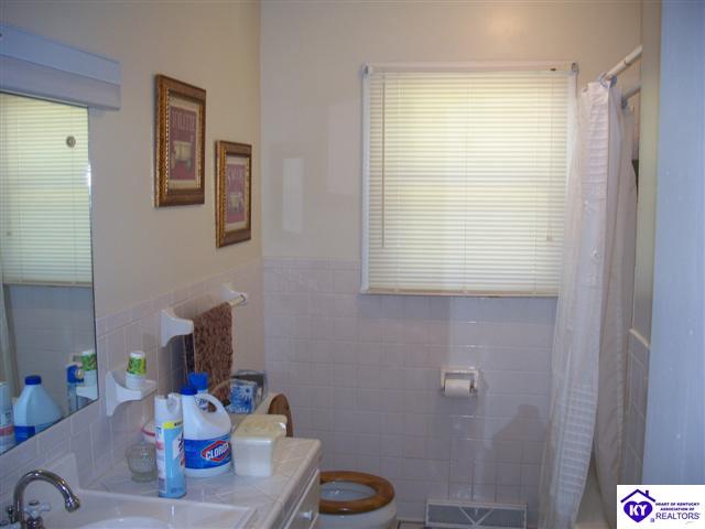 Listing Picture 806 Hoskins Avenue Campbellsville, KY 42718 MLS HK10002518