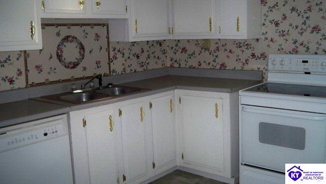 Listing Picture 303 W Main Street Vine Grove, KY 40175 MLS HK10002619