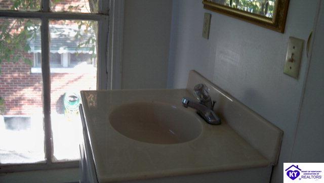 Listing Picture 303 W Main Street Vine Grove, KY 40175 MLS HK10002619