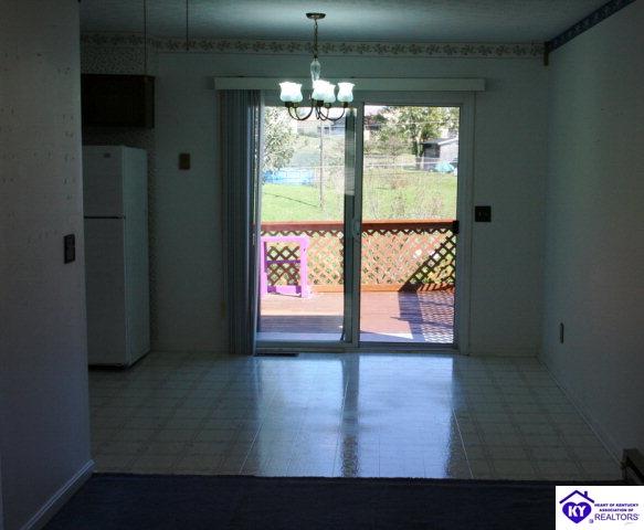 Listing Picture 1059 Greenway Drive Elizabethtown, KY 42701 MLS HK10002625