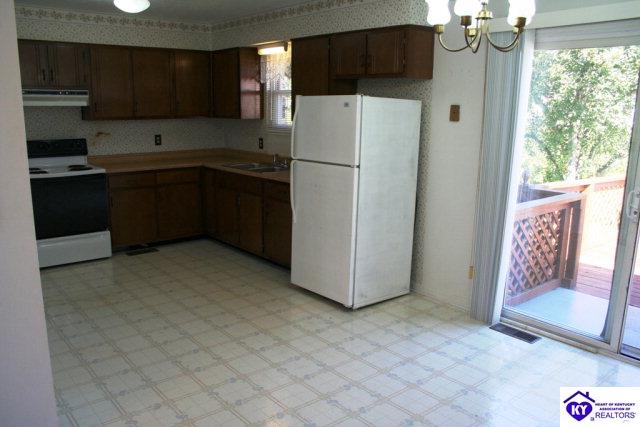 Listing Picture 1059 Greenway Drive Elizabethtown, KY 42701 MLS HK10002625