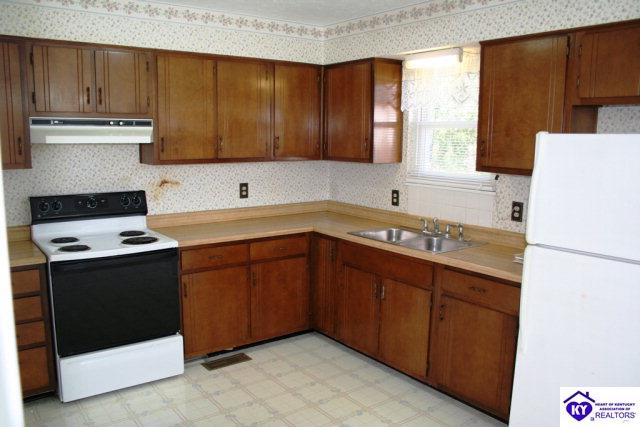 Listing Picture 1059 Greenway Drive Elizabethtown, KY 42701 MLS HK10002625