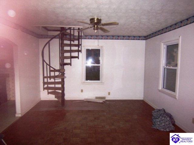 Listing Picture 115 Eastview Circle Shelbyville, KY 40066 MLS HK10002596