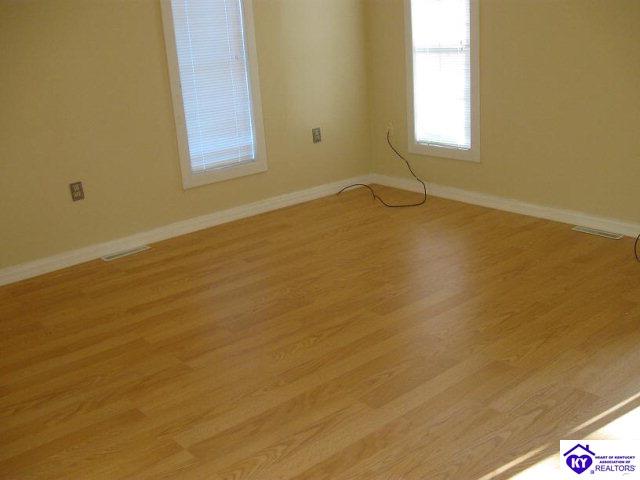 Listing Picture 204 Church Street Vine Grove, KY 40175 MLS HK10002786