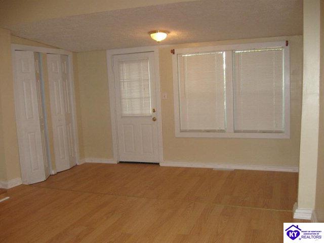 Listing Picture 204 Church Street Vine Grove, KY 40175 MLS HK10002786