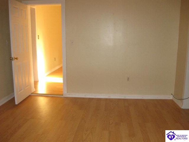 Listing Picture 204 Church Street Vine Grove, KY 40175 MLS HK10002786