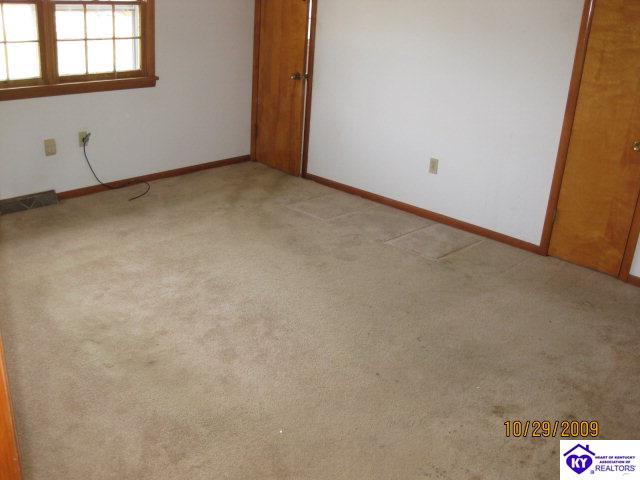 Listing Picture 4038 Hodgenville Road Greensburg, KY 42743 MLS HK10002957