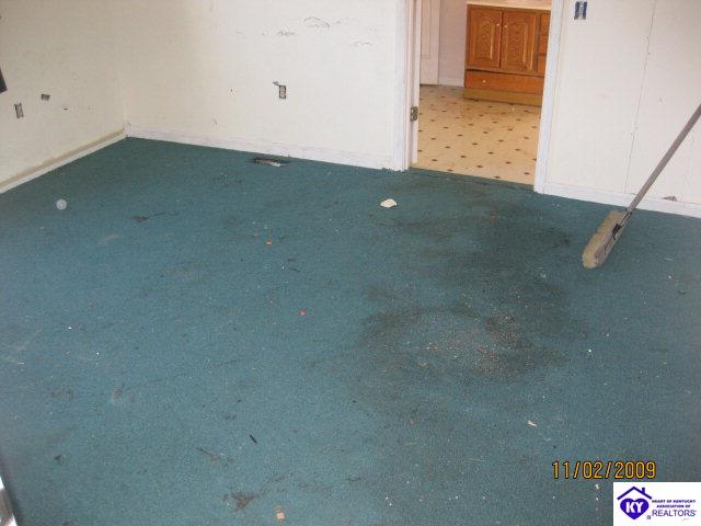 Listing Picture 135 College Park Road Lebanon, KY 40036 MLS HK10002964