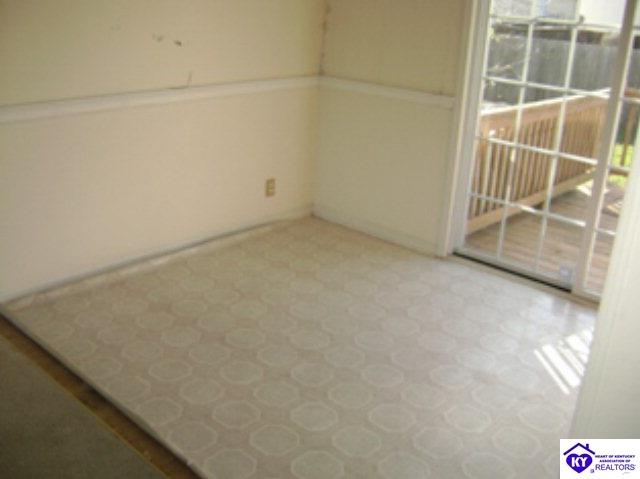 Listing Picture 10300 Greenfield Park Road Louisville, KY 40258 MLS HK10003006