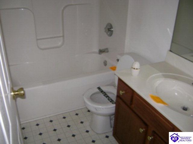 Listing Picture 10300 Greenfield Park Road Louisville, KY 40258 MLS HK10003006