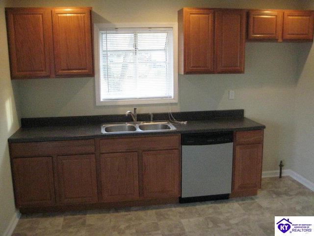 Listing Picture 9225 Chenault Road Louisville, KY 40272 MLS HK10003076