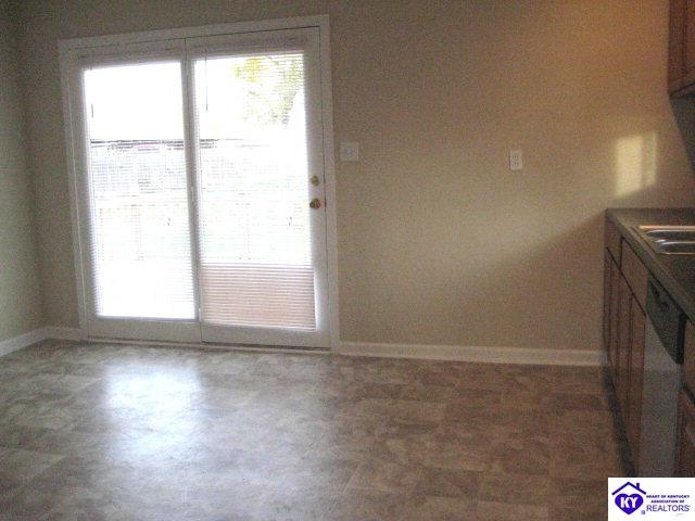 Listing Picture 9225 Chenault Road Louisville, KY 40272 MLS HK10003076