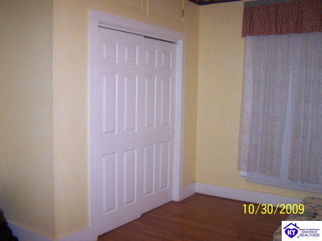 Listing Picture 548 Kirkpatrick Avenue Hodgenville, KY 42748 MLS HK10003039