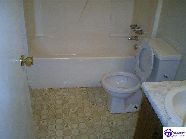 Listing Picture 2623 Vonoa Drive Radcliff, KY 40160 MLS HK10003091