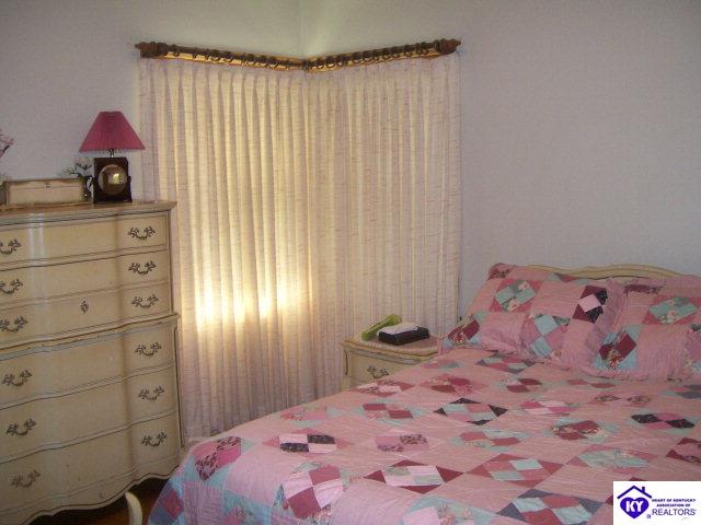 Listing Picture 303 W Market Street Leitchfield, KY 42754 MLS HK10003128