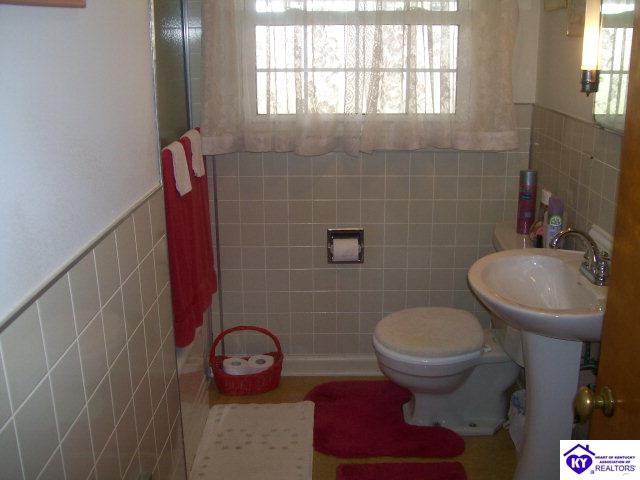 Listing Picture 303 W Market Street Leitchfield, KY 42754 MLS HK10003128