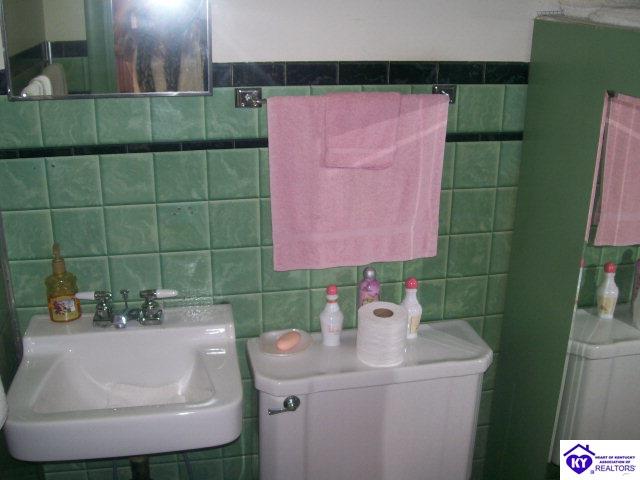 Listing Picture 303 W Market Street Leitchfield, KY 42754 MLS HK10003128