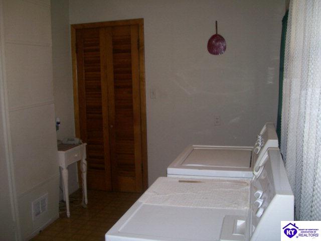 Listing Picture 303 W Market Street Leitchfield, KY 42754 MLS HK10003128