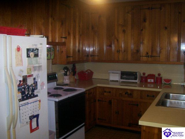 Listing Picture 303 W Market Street Leitchfield, KY 42754 MLS HK10003128