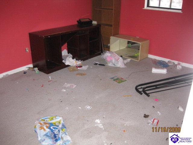 Listing Picture 103 Mimosa Circle Radcliff, KY 40160 MLS HK10003265