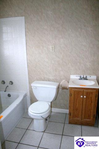 Listing Picture 7042 Knifley Road Elk Horn, KY 42733 MLS HK10003397